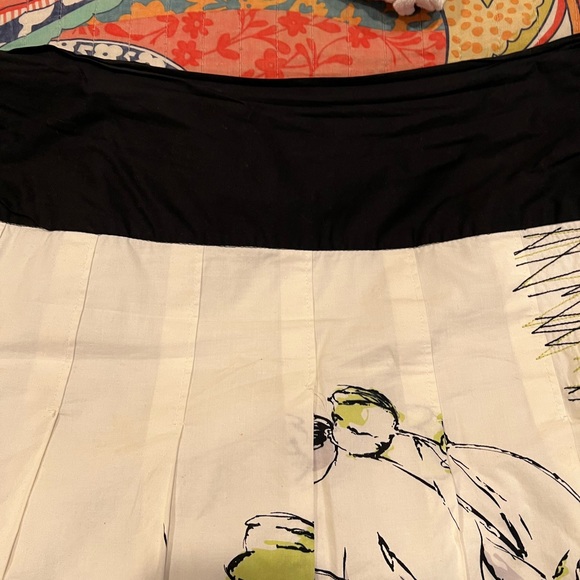 Tristan and Isuet Pleated skirt - Picture 5 of 8